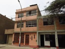 Oportunidad! Vendo Casa con 3 Pisos + Aires + Cochera