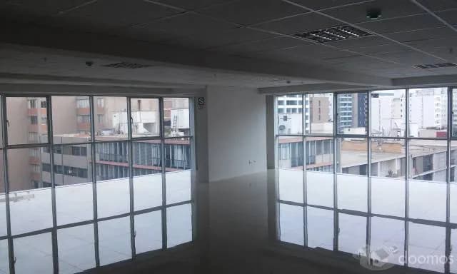 OFICINA EN CENTRO EMPRESARIAL "LA PAZ" — foto 8