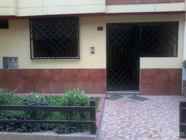 ALQUILO DEPARTAMENTO  URB. LOS PROCERES - SURCO — foto 1