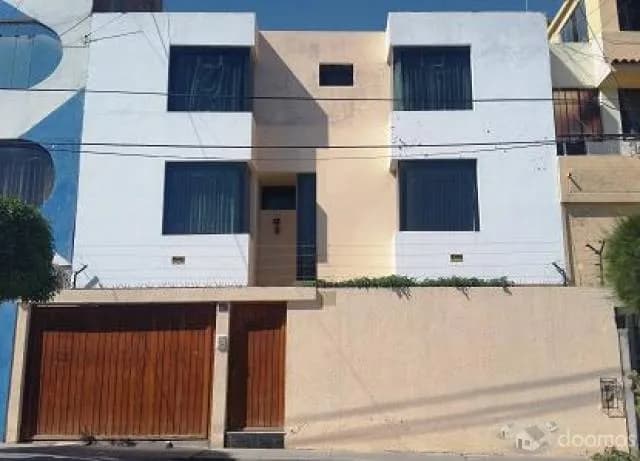 ALQUILO CASA EN UMACOLLO (Excelente ubicación) — foto 1