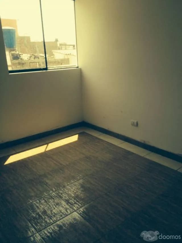 Alquilo Mini departamento 4to piso — foto 1
