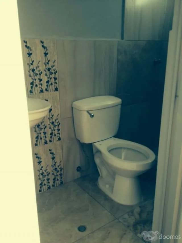 Alquilo Mini departamento 4to piso — foto 2