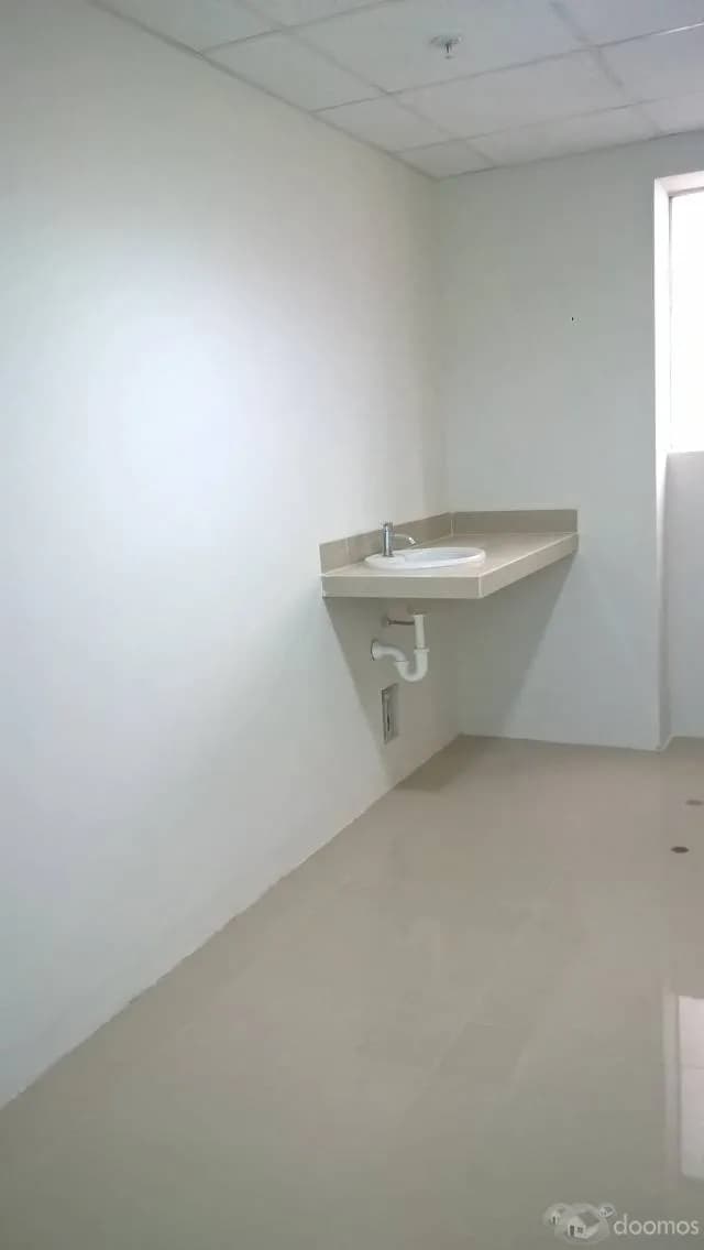 Alquilo oficina Implementada de 330 m2 en Miraflores a 5500 Dólares — foto 7
