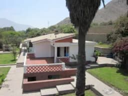 Oportunidad se vende terreno con  acogedora Casa de Campo en Chosica frente a Chaclacayo