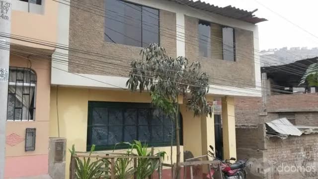 Vendo Casa 2 piso VMT precio negociable — foto 1