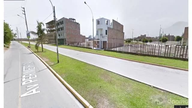 OCASIÓN 140m² DOBLE CALLE – CARABAYLLO — foto 5