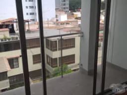 Alquilo Departamento de 85 m2 en Miraflores a 1100 dólares