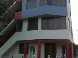 Vendo Casa con 2 Dorm. En Chorrillos