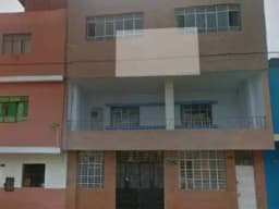 EXCELENTE OPORTUNIDAD!! EN VENTA LOCAL PARA COLEGIO O ACADEMIA EDUCATIVA. DISTRIBUIDOS EN TRES NIVELES.