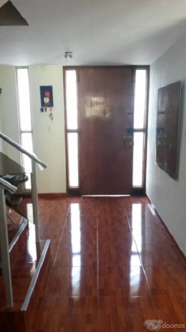 CASA AMPLIA EN EXCELENTE UBICACIÓN - IDEAL PARA COMERCIO — foto 6
