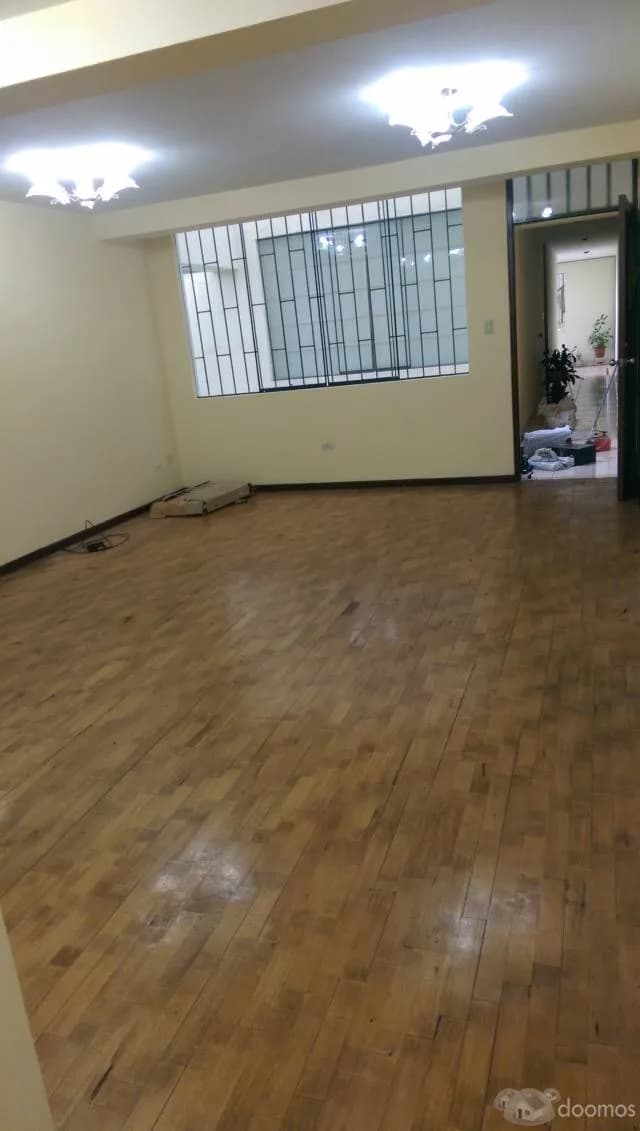 VENDO DEPARTAMENTO BARRANCO AMPLIO SEGUNDO PISO — foto 2