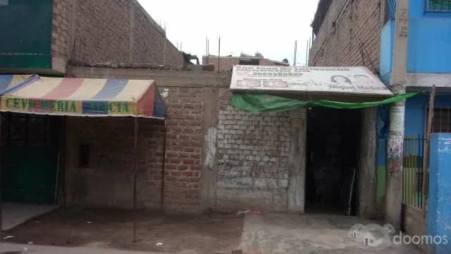 VENDO CASA COMO TERRENO — foto 1