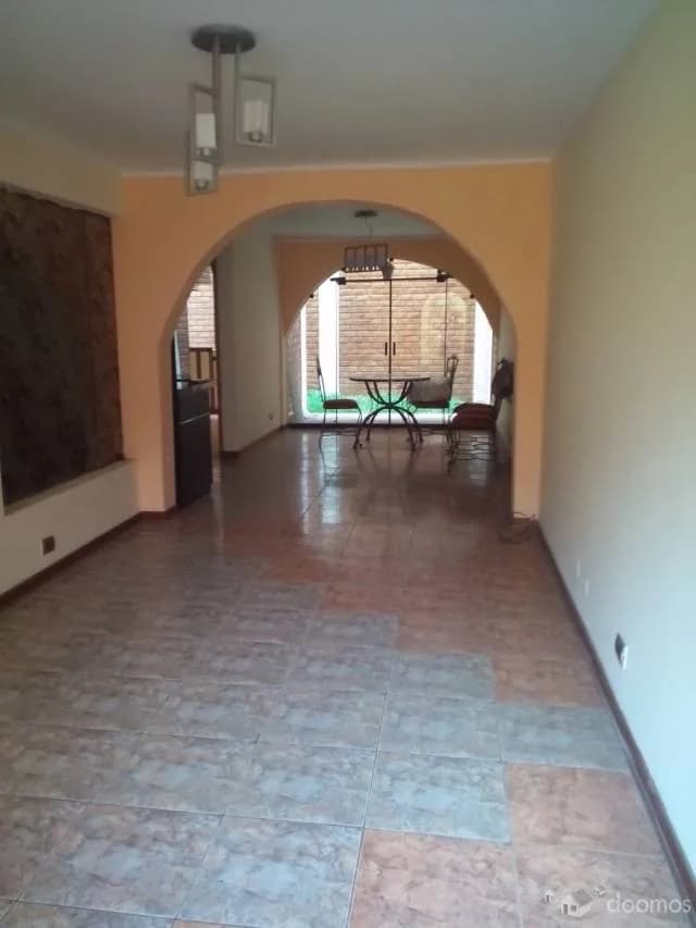 VENDO CASA EN LA MOLINA - PRECIO DE OCASION — foto 2