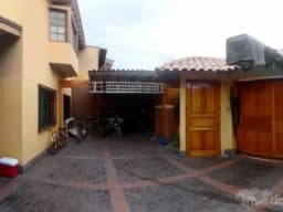 Amplia Casa en la mejor zona de Lima