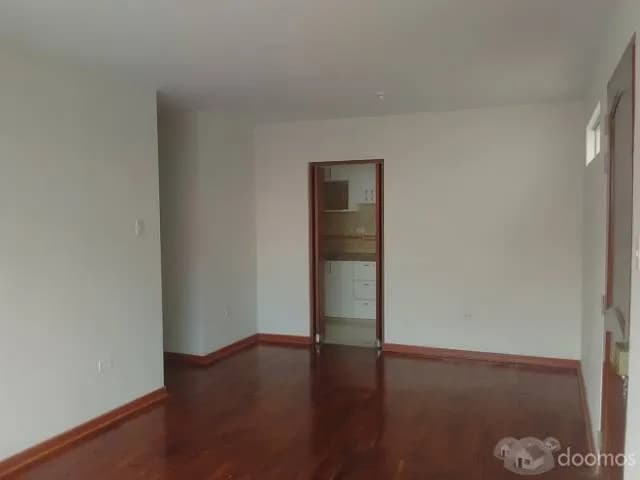 ISI VENDE DEPARTAMENTO DE ESTRENO EN AV. ALBORADA — foto 2