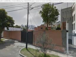Terreno a Media Cuadra del Olivar 650 m² - San Isidro