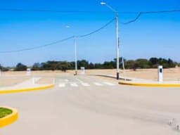 Lote de 120m2 en Las Praderas de Lurín -  Frente a parque