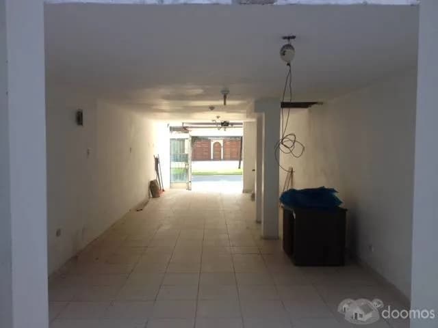 En Venta Local Comercial en Constructores, La Molina — foto 1