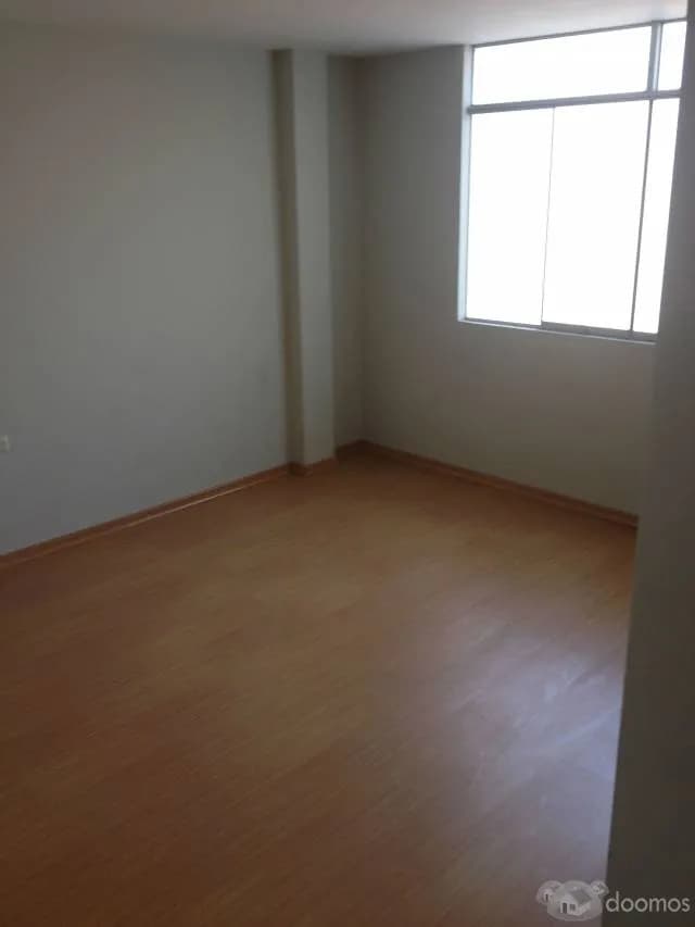 ACOGEDOR DPTO DE 2 DORMITORIOS EN LA MOLINA — foto 2
