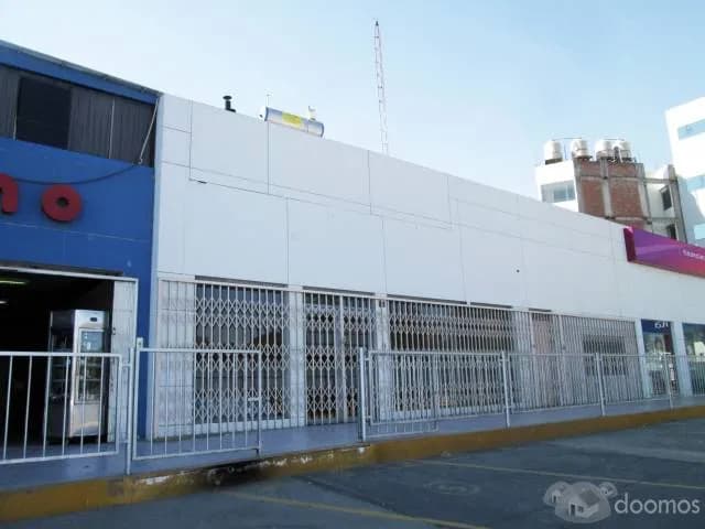 LOCAL COMERCIAL OVALO AVELINO CACERES — foto 2