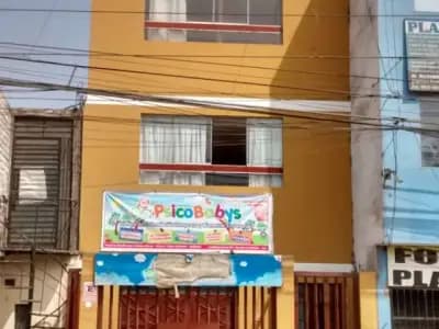 VENDO DE OPORTUNIDAD CASA EN SAN JUAN DE MIRAFLORES FRENTE MUNICIPALIDAD