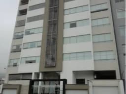 SE VENDE DUPLEX EN SURCO