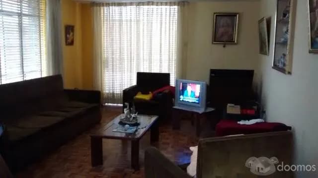 Alquilo Inmueble Excelentemente Ubicado. — foto 1