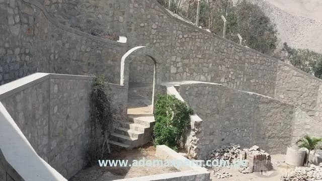 Vendo Terreno Residencial con Avances con La Molina de 2,268 M2 — foto 4