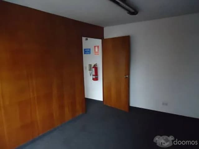 Oficina en alquiler en ubicación accesible — foto 3