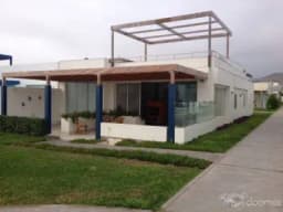 CASA EN VENTA PLAYA TRES ISLAS 70.5