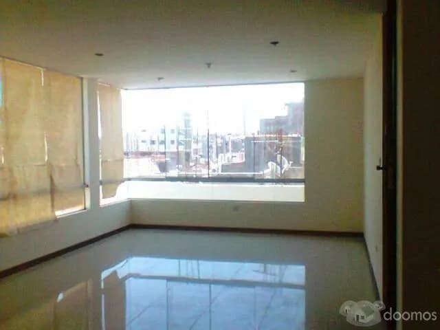 511 YANAHUARA DPTO. XLORD BYRON — foto 3