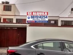 Alquilo Casa super Amplia para Vivienda o Oficina a Puerta Cerrada
