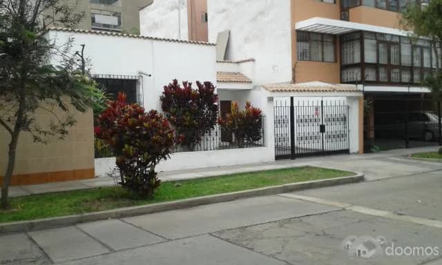 Alquiler de Casa en San Isidro Financiero — foto 1
