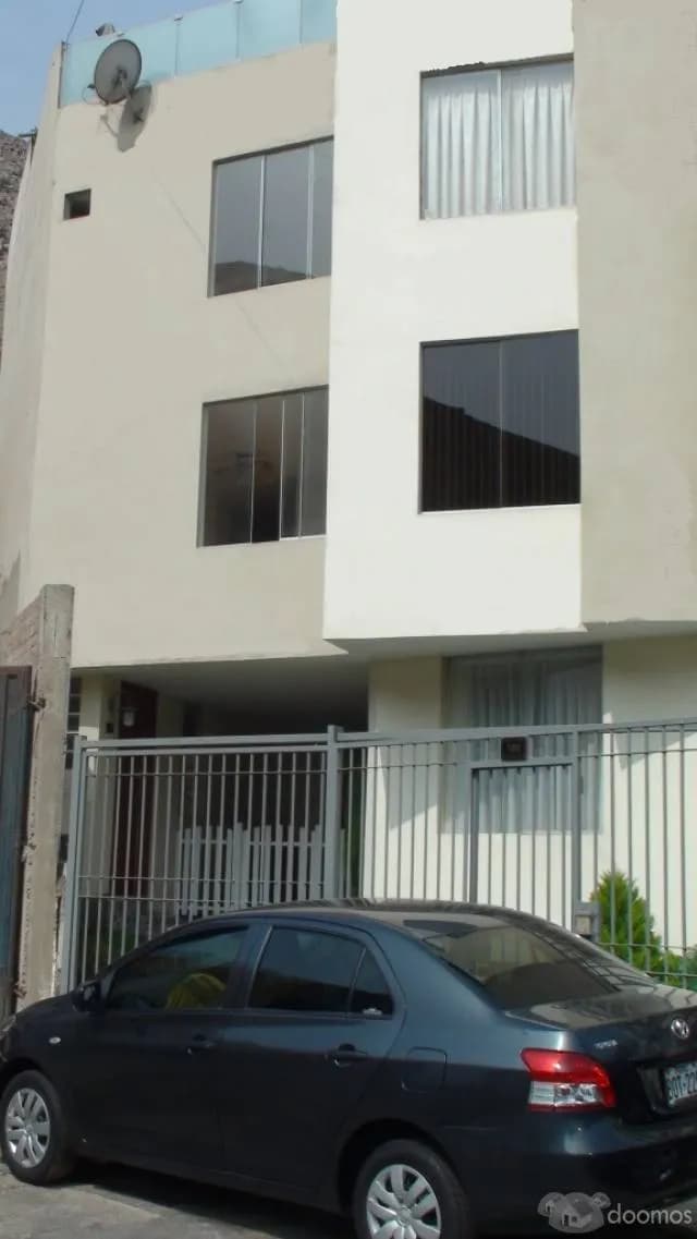 DUPLEX 4 DOR LAS LOMAS MOLINA, ENTRADA INDEPENDIENTE, PARQUE INTERIOR PRIVADO — foto 2