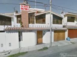 Vendo Casa en Cayma a 5 minutos de Saga