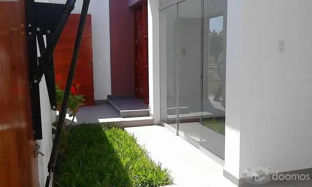 VENDO CASA DE ESTRENO - LOS SAUCES / CERCA A UNIV. SIPAN — foto 3