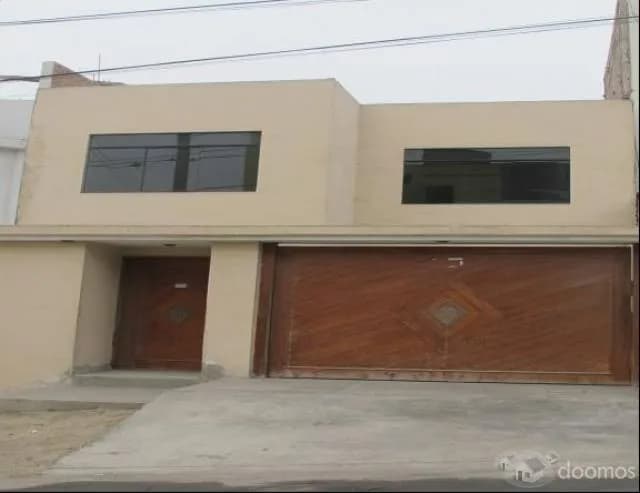 VENTA DE CASA EN LAS COLINAS DE LA MOLINA ¡BAJO DE PRECIO! — foto 1