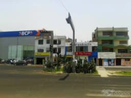 GRAN OPORTUNIDAD TODO PRIMER PISO ZONA COMERCIAL Y DE BANCOS 200 MT2 LOCAL/VIVIENDA