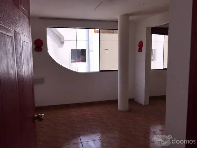 Vendo local comercial en anthunez de mayolo 898 LOS OLIVOS — foto 4