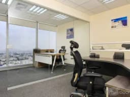 ULTIMAS OFICINAS PREMIUM DE ESTRENO AMOBLADAS EDIFICIO DERBY SURCO $1100 de 13,5 m2.