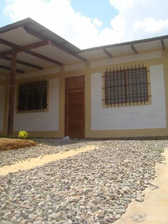 #TARAPOTO VENDE CASA — foto 1