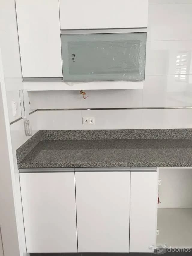 DUPLEX 180M2 CON 03 DORM + SALA DE ESTAR+AMPLIA TERRAZA+02 COCHERAS — foto 6
