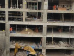 Venta de Locales Comerciales (Nuevos) En Potente rubro de "Confección y Ventas"