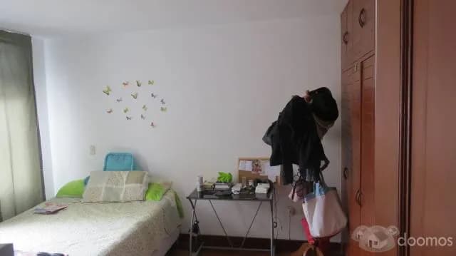 Amplio Departamento en Urb. El Golf — foto 4
