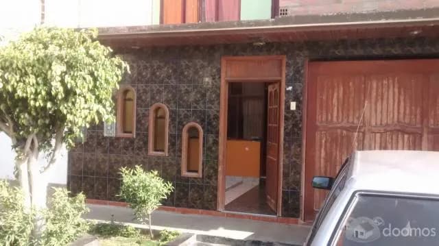 VENTA DE CASA BONITA DE DOS PISOS- — foto 2