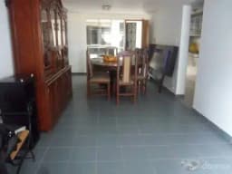 SE REMATA PRIMER PISO 141 m²  CON COCHERA CERCA CLINICA SANTA MARIA