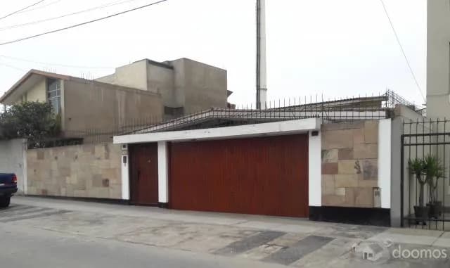 CASA EN VENTA URB. SAN BORJA SUR II ETAPA — foto 2