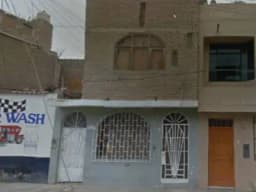 VENDO CASITA DE 3 PISOS 48 m2-A CUATRO CUADRAS DEL MERCADO MOSHOQUEQUE $52,000 NEGOCIABLE