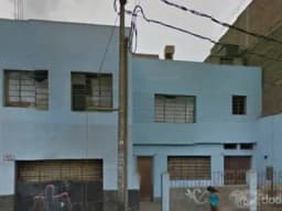 VENDO CASA COMO TERRENO  LA VICTORIA A 3 CUADRAS DE GAMARRA  ZONA COMERCIAL