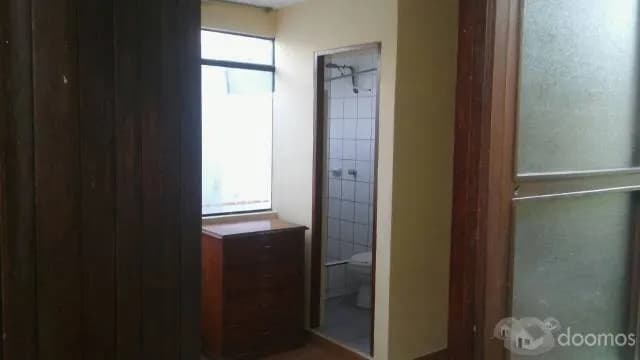 ALQUILO HABITACION INDEPENDIENTE BAÑO PROPIO — foto 1